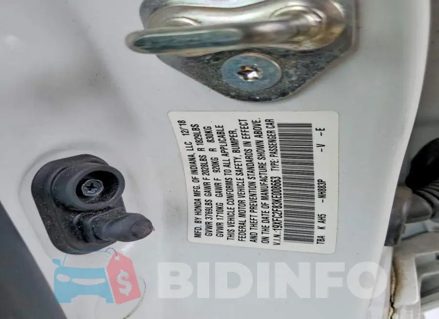 19XFC2F83KE008663 Photo# 12