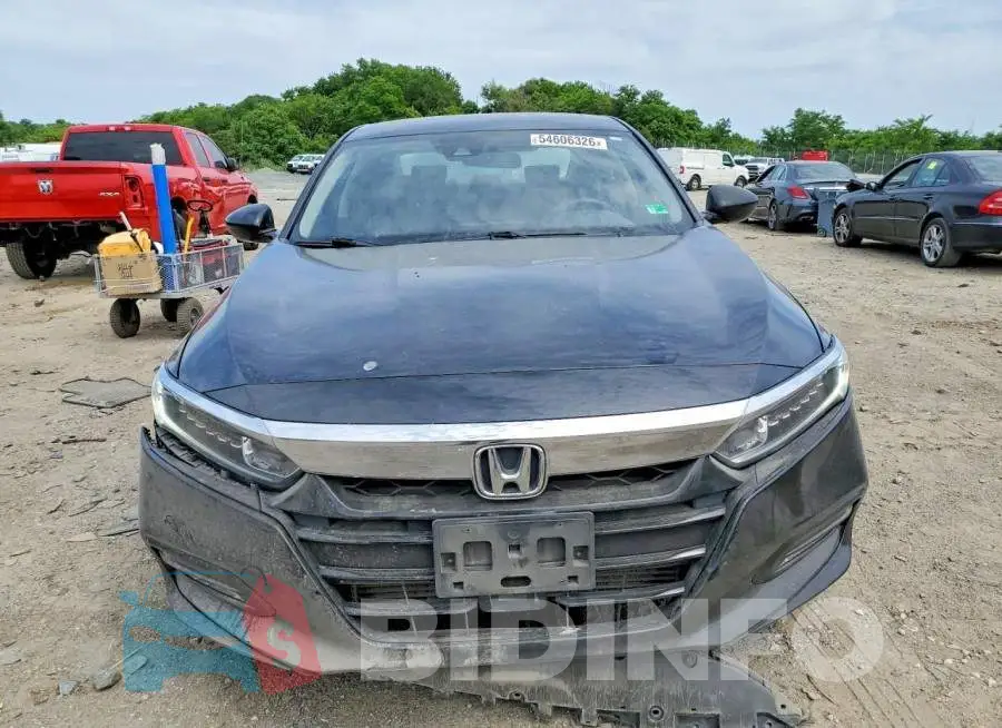 1HGCV1F47JA120969 Photo# 5