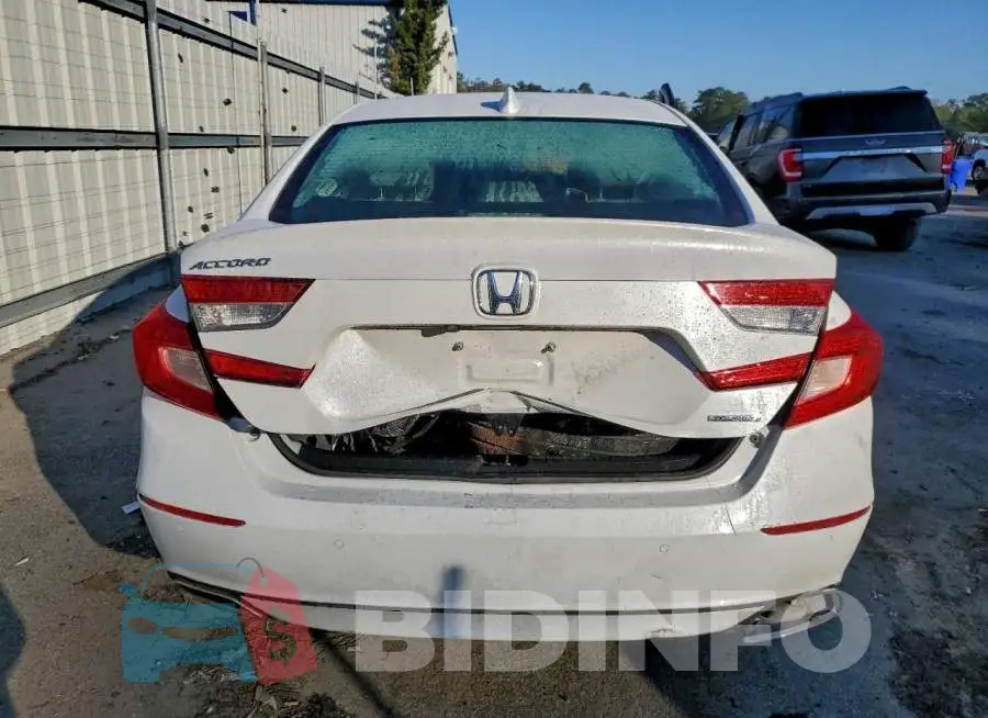 1HGCV1F94JA059656 Photo# 6
