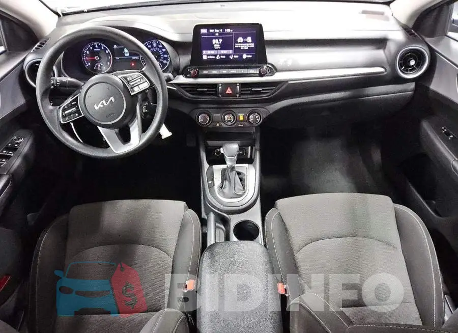 3KPF24AD2PE592421 Photo# 8