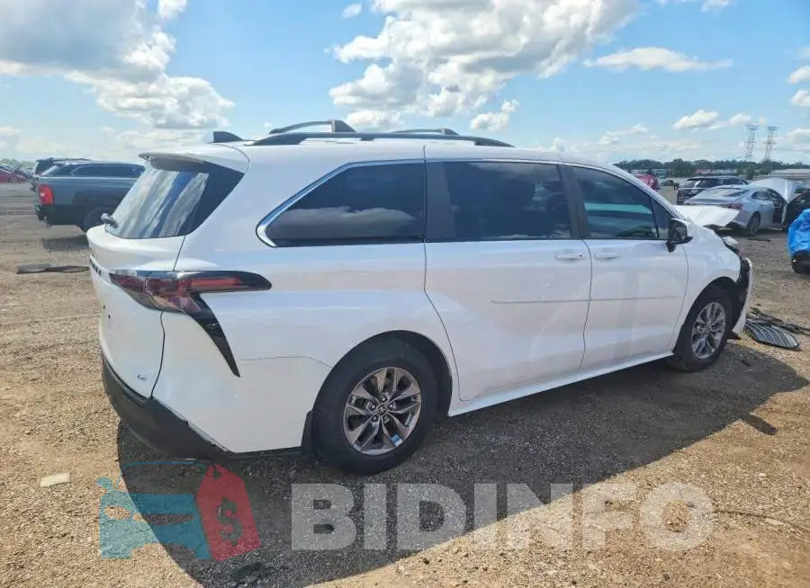 5TDBSKFC8SS172972 Photo# 3
