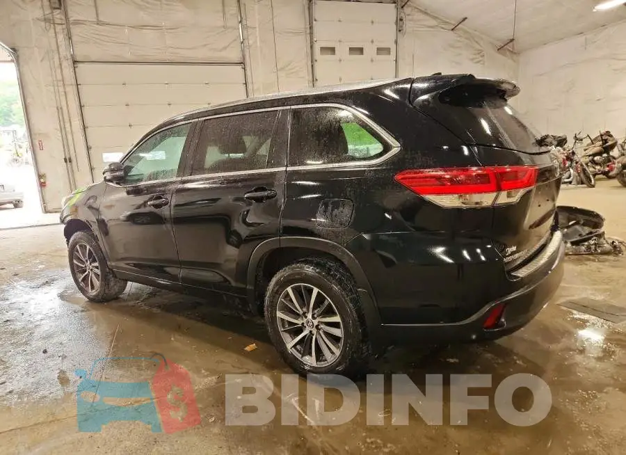 5TDJZRFH2JS883738 Photo# 2