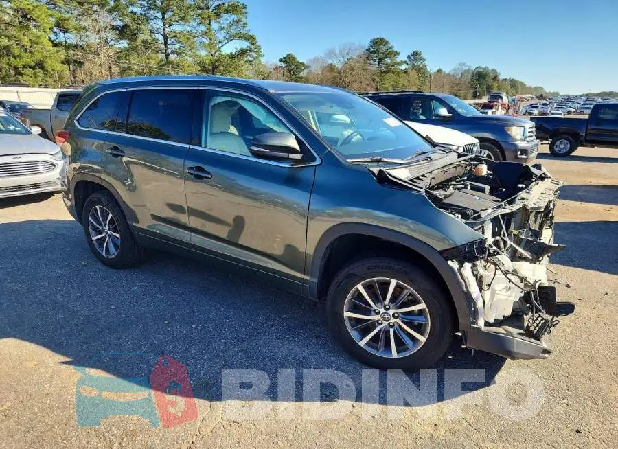5TDKZRFH7JS261253 Photo# 4