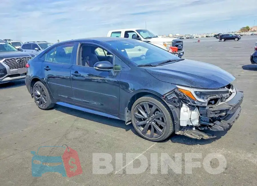 JTDBCMFE7R3030957 Photo# 4