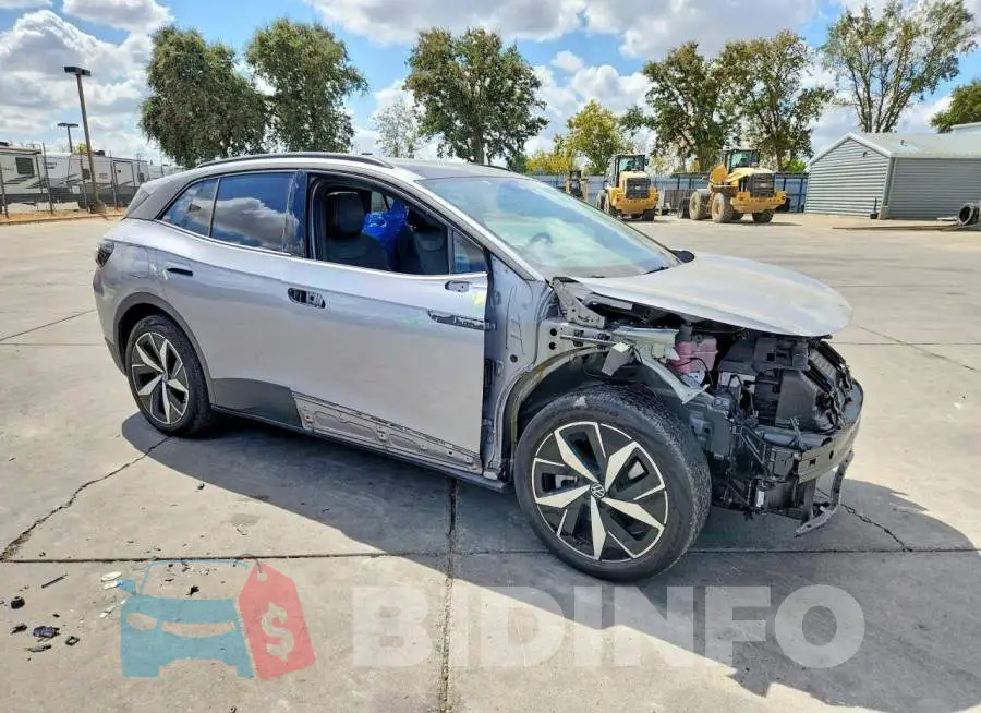 1V2VRPE83RC002550 Photo# 4