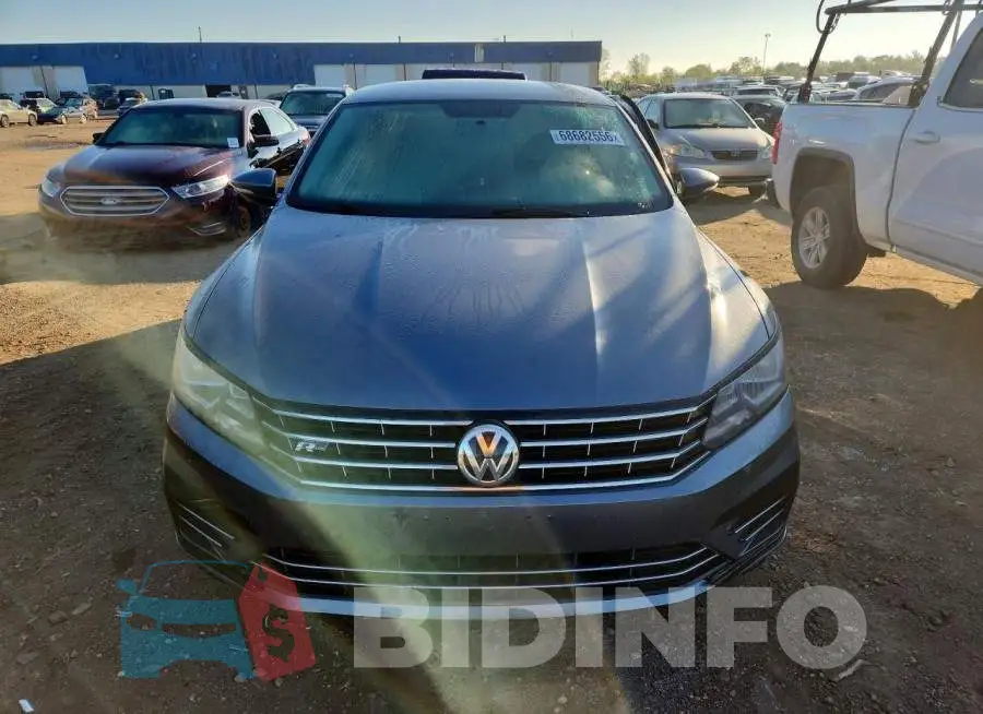 1VWDT7A34HC073664 Photo# 5