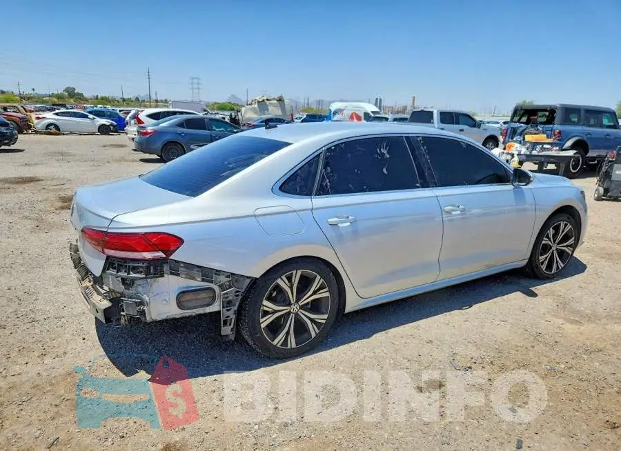 1VWSA7A38MC008114 Photo# 3