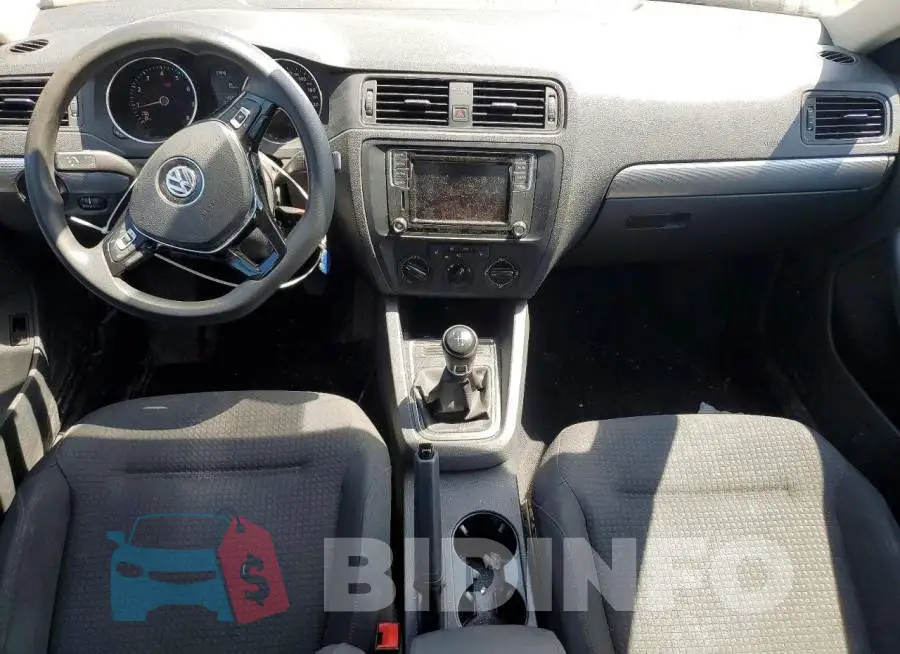 3VW167AJ2HM201696 Photo# 8