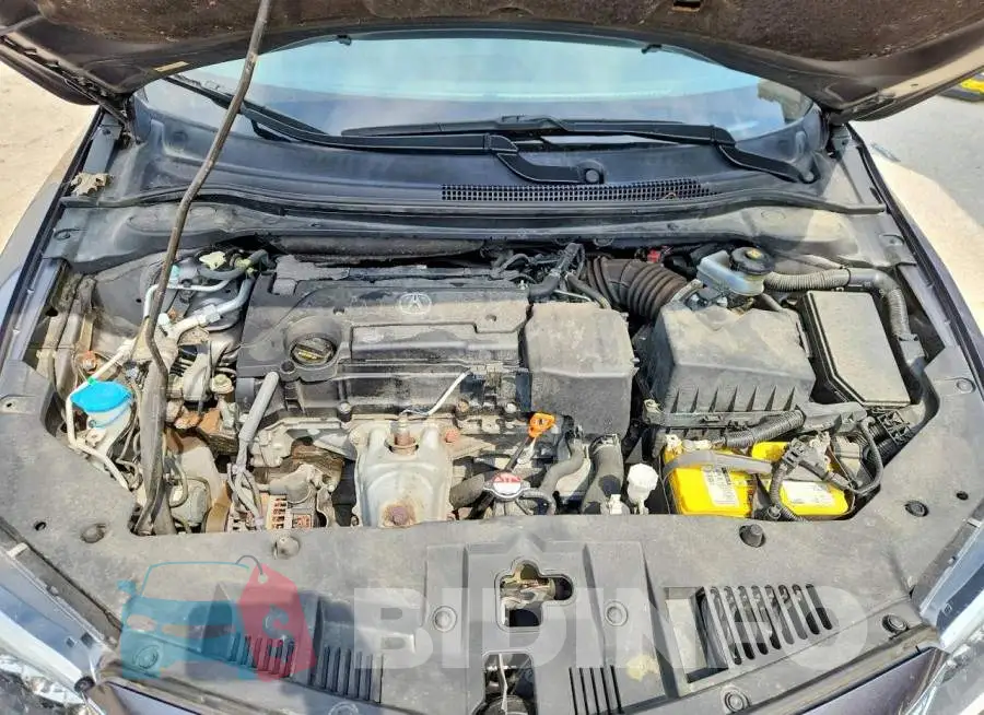 19UDE2F42JA008557 Photo# 11