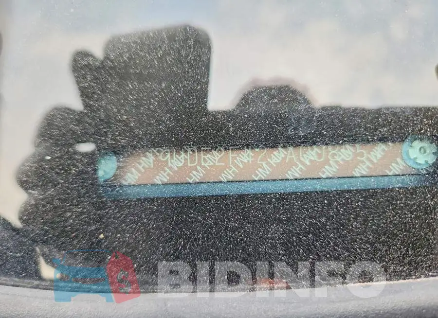 19UDE2F42JA008557 Photo# 13