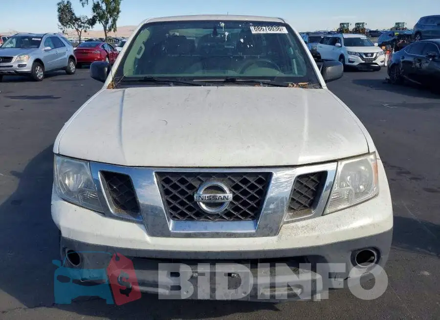 1N6BD0CT5HN733630 Photo# 5
