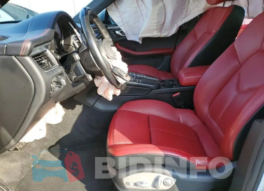 WP1AB2A57JLB30683 Photo# 7