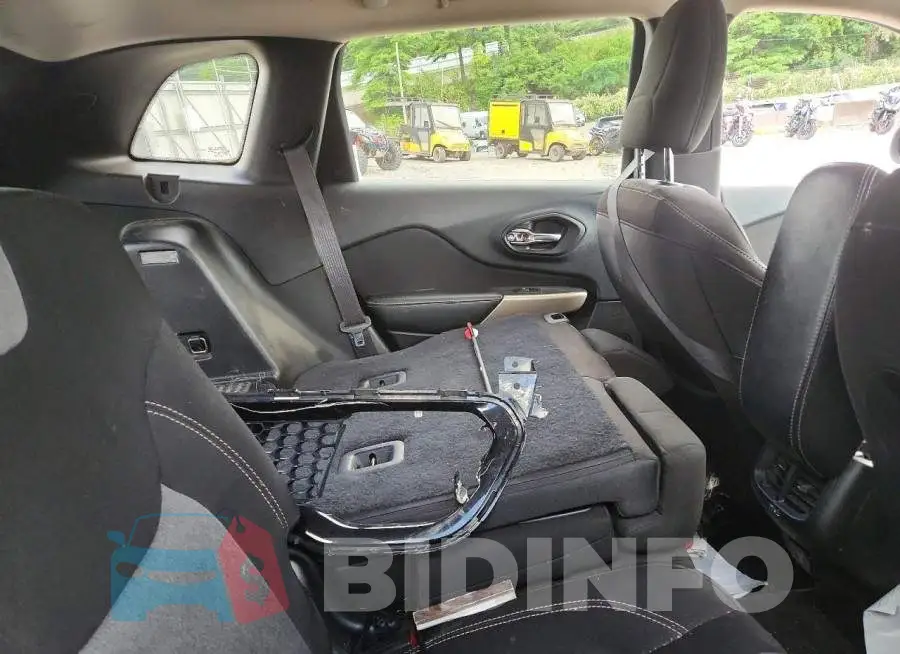 1C4PJMCX2JD610133 Photo# 10
