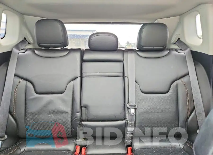 3C4NJDCB3HT681714 Photo# 10