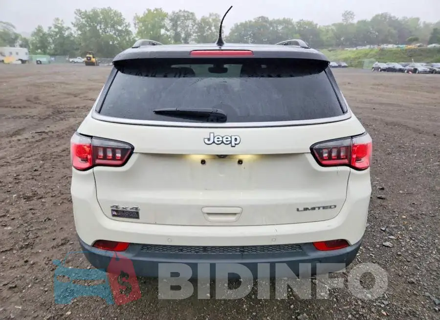 3C4NJDCB9JT470930 Photo# 6