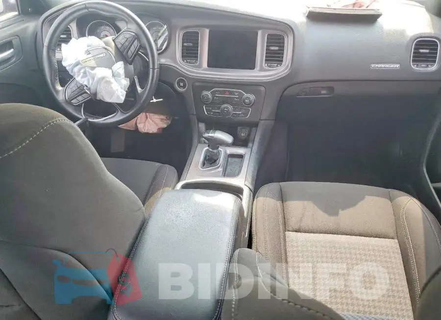 2C3CDXBG0PH675023 Photo# 8