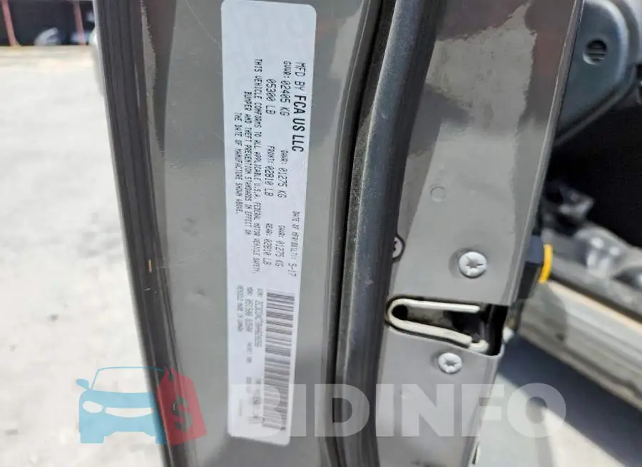 2C3CDXCT8HH620266 Photo# 12