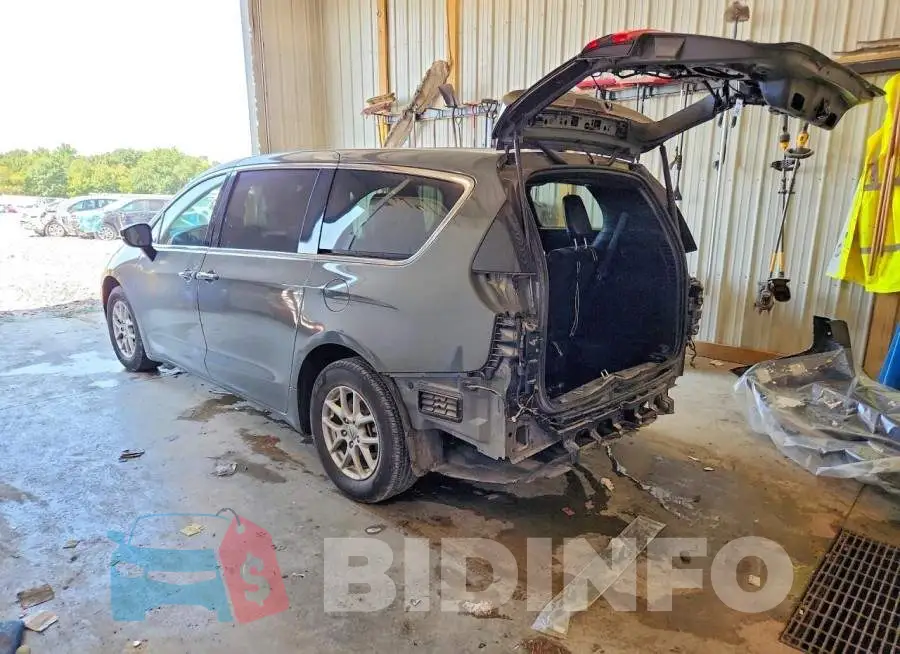2C4RC1BG4SR511251 Photo# 2