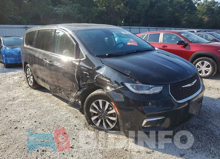 2C4RC1L71PR611586 Photo# 4