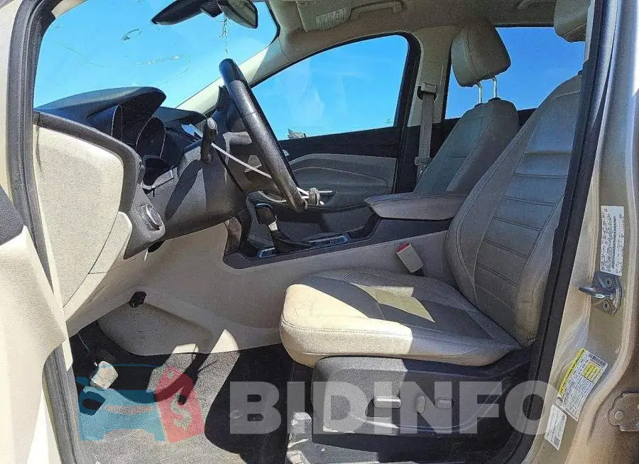 1FMCU0J95HUE97352 Photo# 7