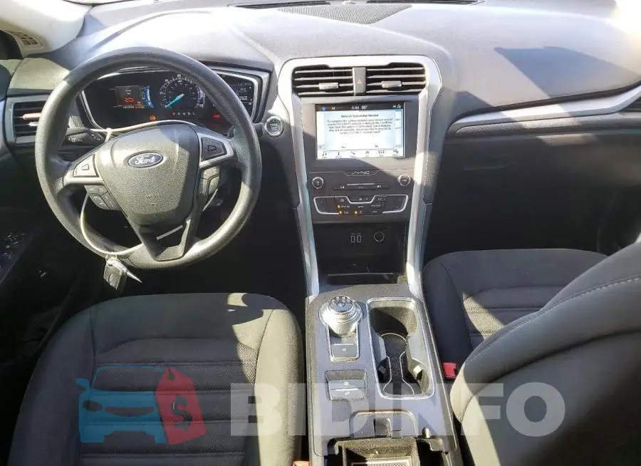 3FA6P0LU5KR110121 Photo# 8
