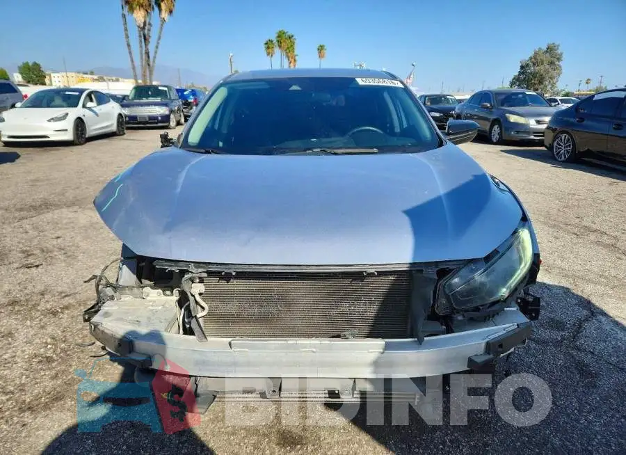 19XFC1F35LE205463 Photo# 5