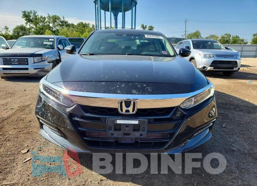1HGCV1F55JA135592 Photo# 5