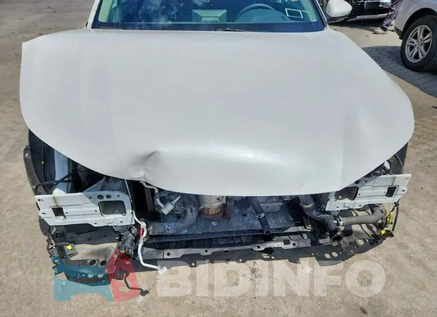 1HGCY1F26RA012943 Photo# 11