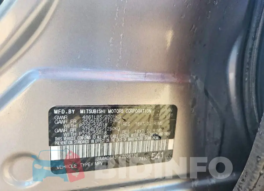 JA4AD3A31KZ006126 Photo# 13