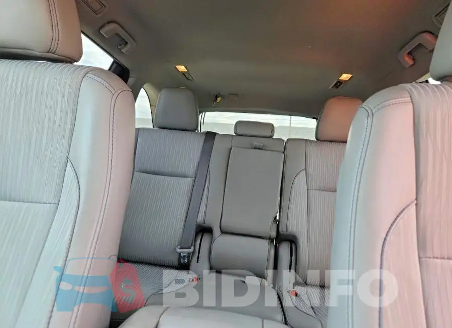 5TDBZRFH0JS826815 Photo# 10