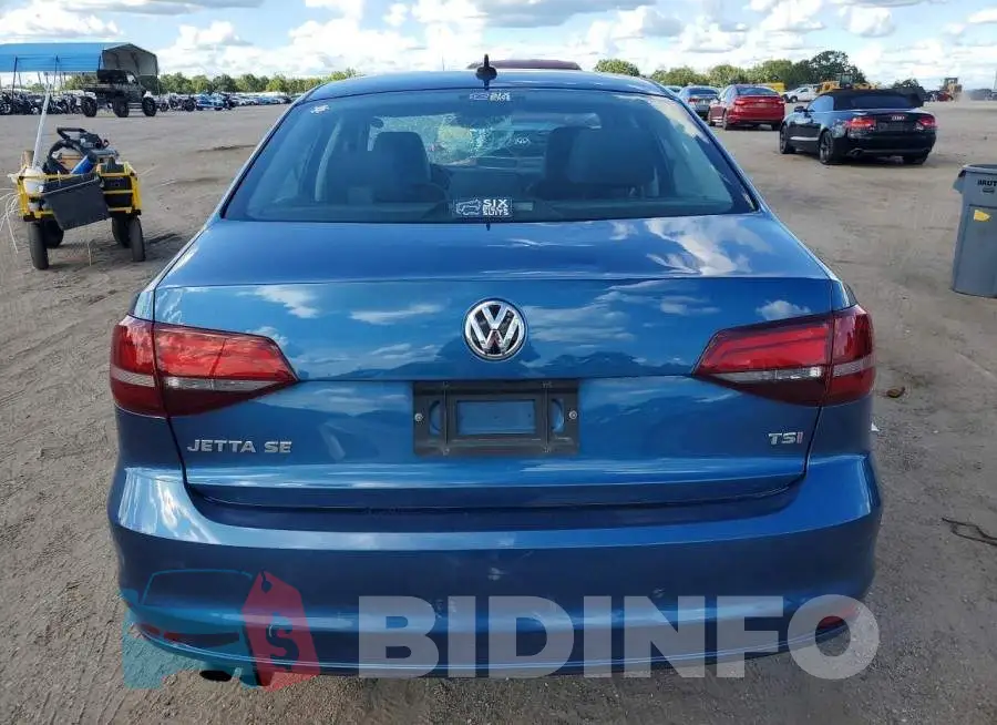 3VWDB7AJXHM369708 Photo# 6