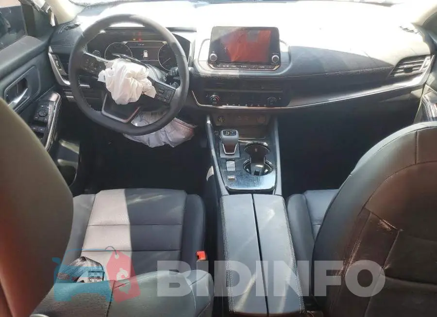 5N1BT3BA3TC811877 Photo# 8