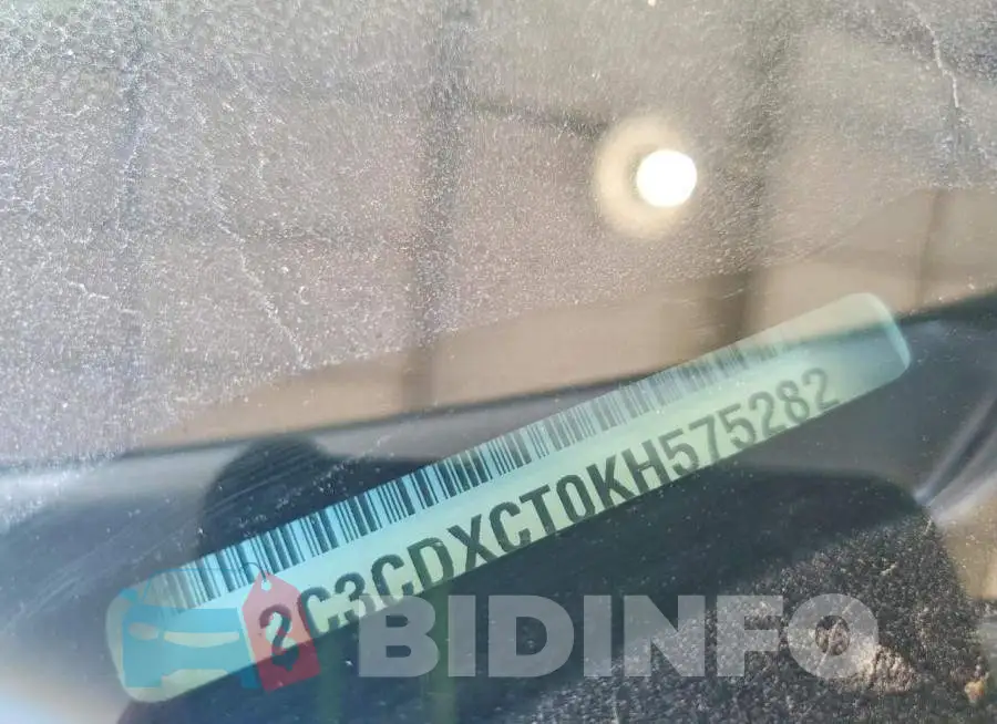2C3CDXCT0KH575282 Photo# 12