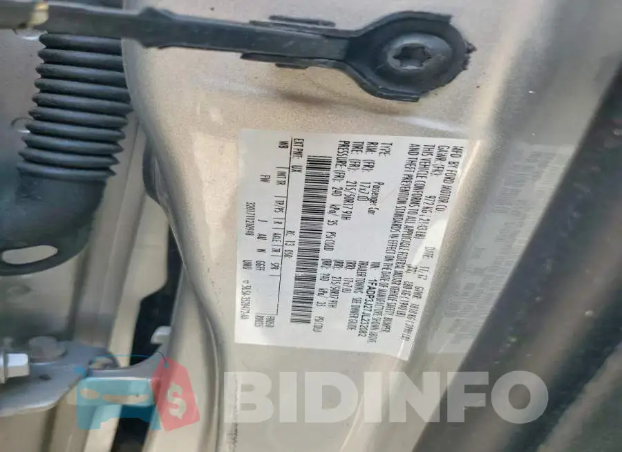 1FADP3J27JL232082 Photo# 13
