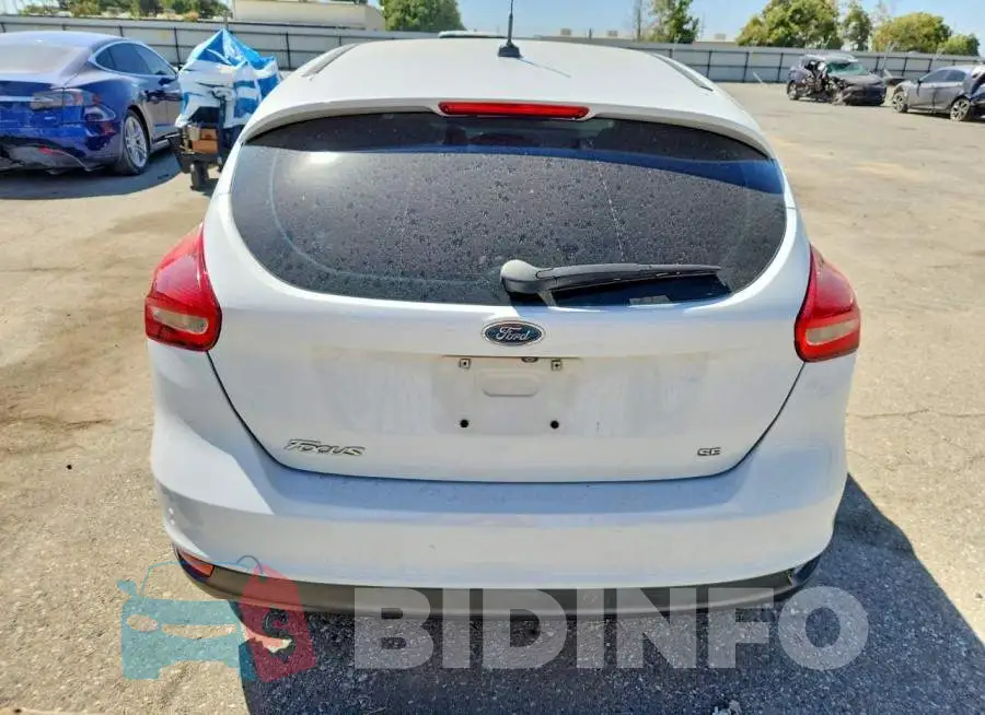 1FADP3K2XHL246955 Photo# 6