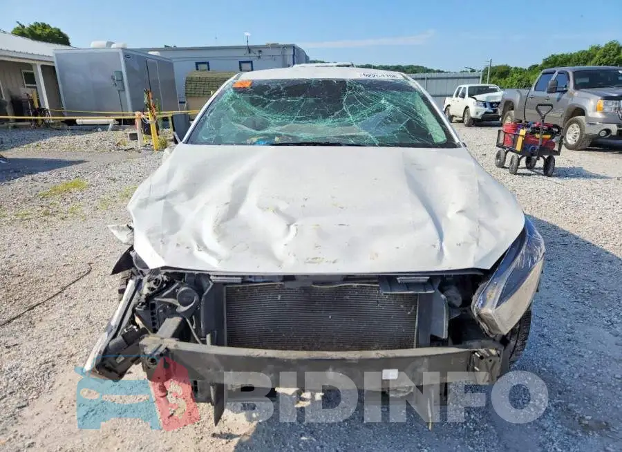 3KPF24AD1PE637249 Photo# 5