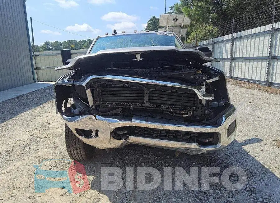 3C6UR4HL3KG534371 Photo# 5