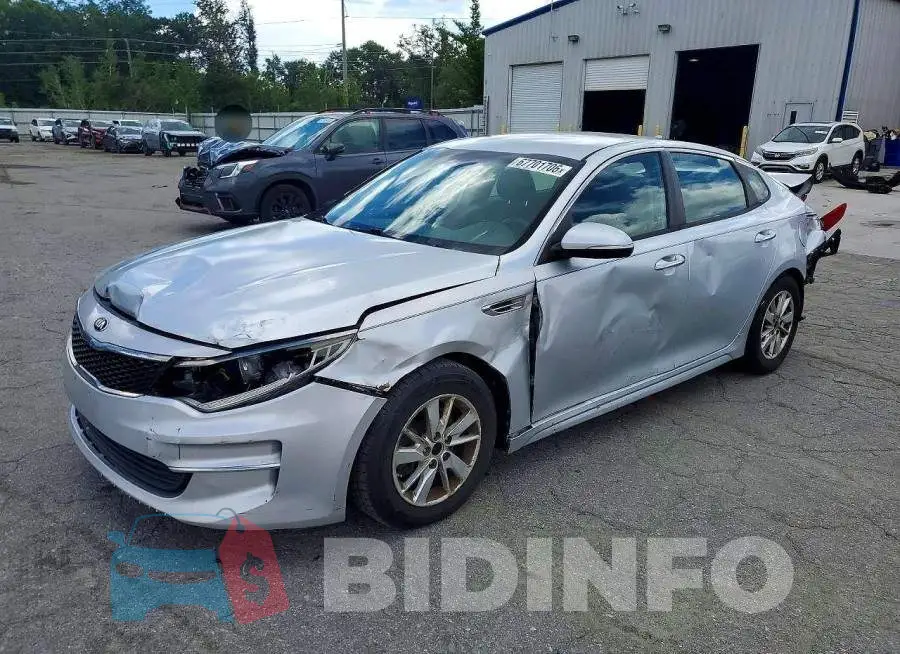 5XXGT4L32JG212045 Photo# 1