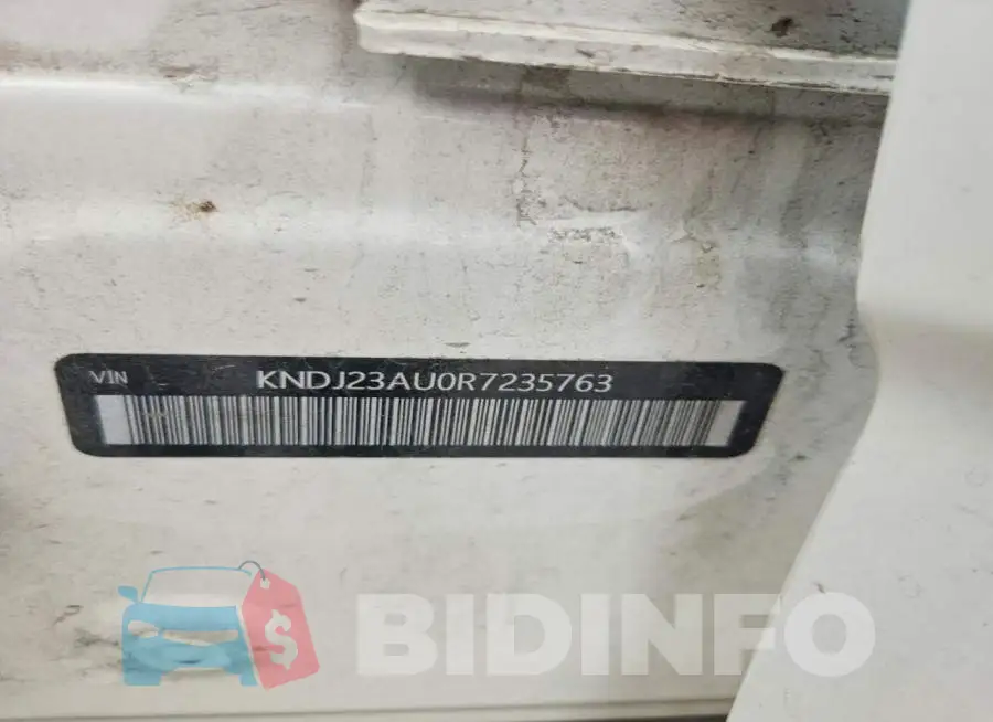 KNDJ23AU0R7235763 Photo# 14