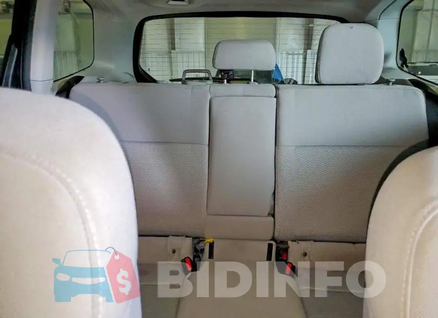 JF2SJAEC1JG552390 Photo# 10