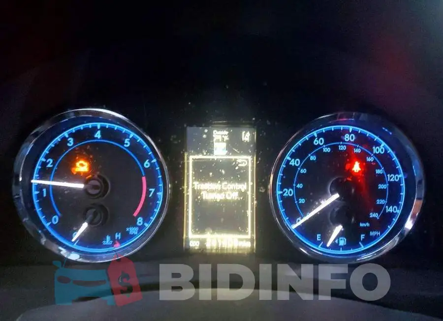 2T1BURHE8HC960542 Photo# 9