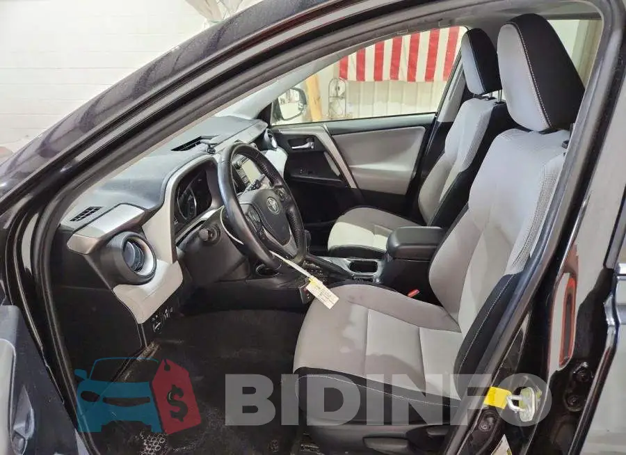 JTMRJREVXHD069733 Photo# 7