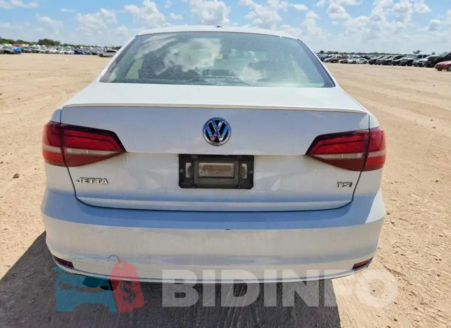 3VW167AJ6HM339015 Photo# 6