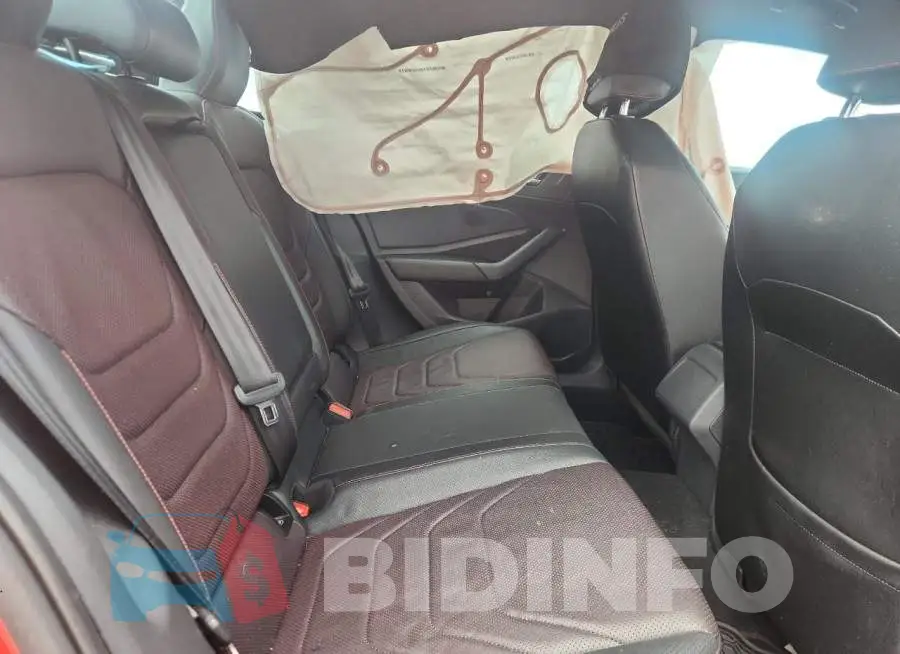 3VW2T7BU1NM025693 Photo# 10