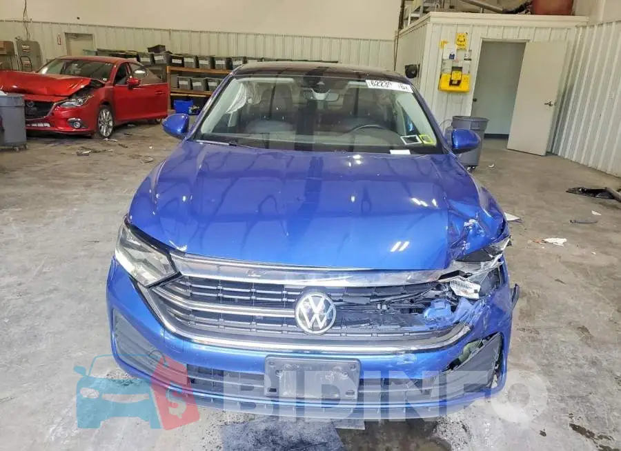 3VW7M7BU6PM015229 Photo# 5