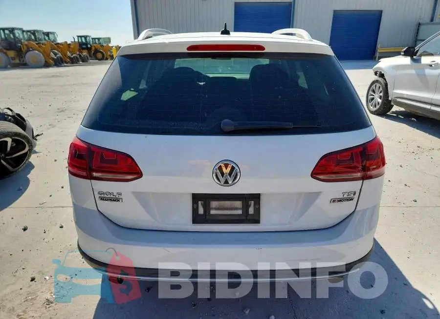3VWH17AU4HM530584 Photo# 6