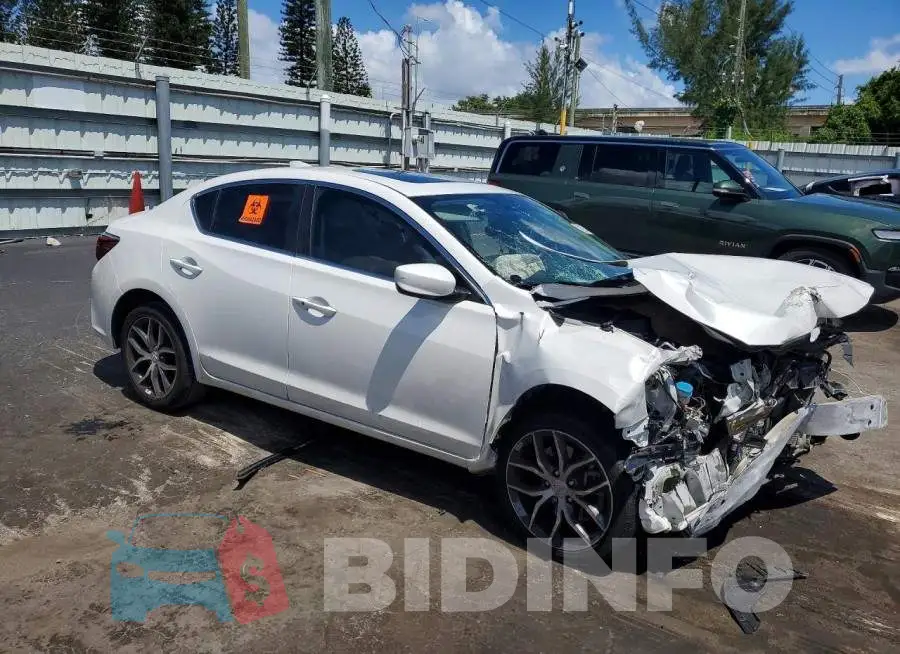 19UDE2F70LA009767 Photo# 4