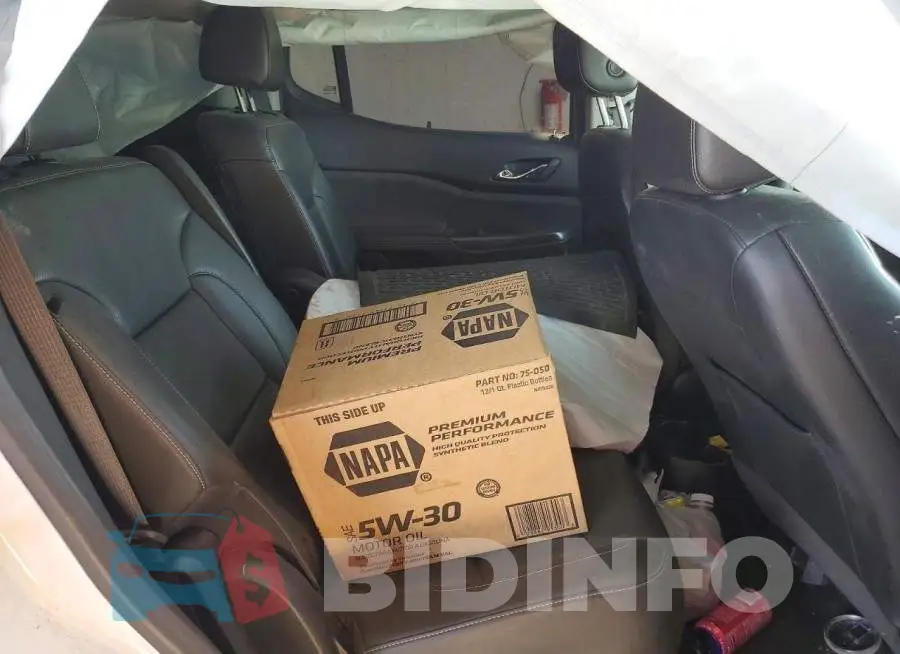 1GKKNUL48PZ252038 Photo# 10