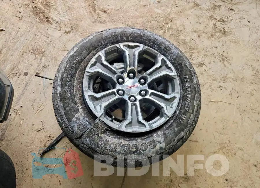 1GTUUDED7SZ260077 Photo# 12