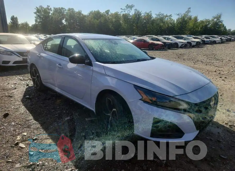 1N4BL4CV0PN360404 Photo# 4